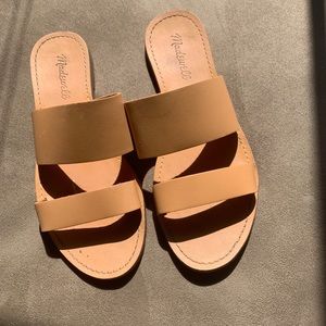 tan sandals from madewell!